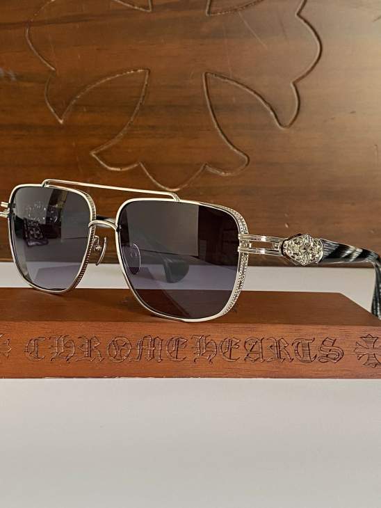 Picture of Chrome Hearts Sunglasses _SKUfw73376681fw